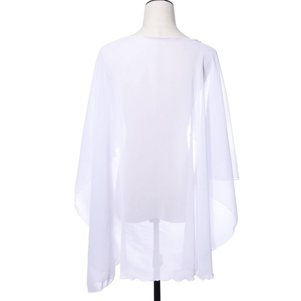 Weiße transparente Chiffon-Hochzeitscape mit fließenden asymmetrischen Ärmeln und gesäumter Saumlinie zur Verwendung als Sonnenschutz-Wickelshawl.