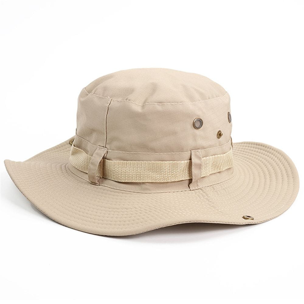 Sombrero tipo cubo de pescador de ala ancha en beige con correa ajustable, diseñado para protección solar en verano