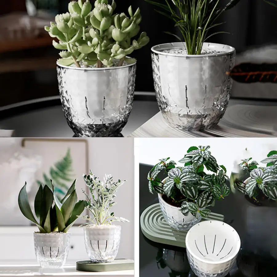 Jardinera doble transparente de vidrio con textura plateada martillada y función de riego automático, con un acabado reflectante moderno para un uso claro como macetero.