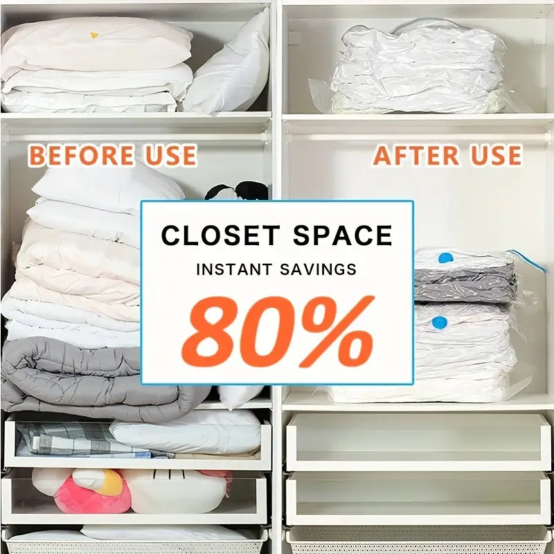 Sacs de rangement sous vide transparents pour vêtements et linge de lit avec languettes d’étanchéité bleues, conçus pour ranger les vêtements et les vêtements de bébé.