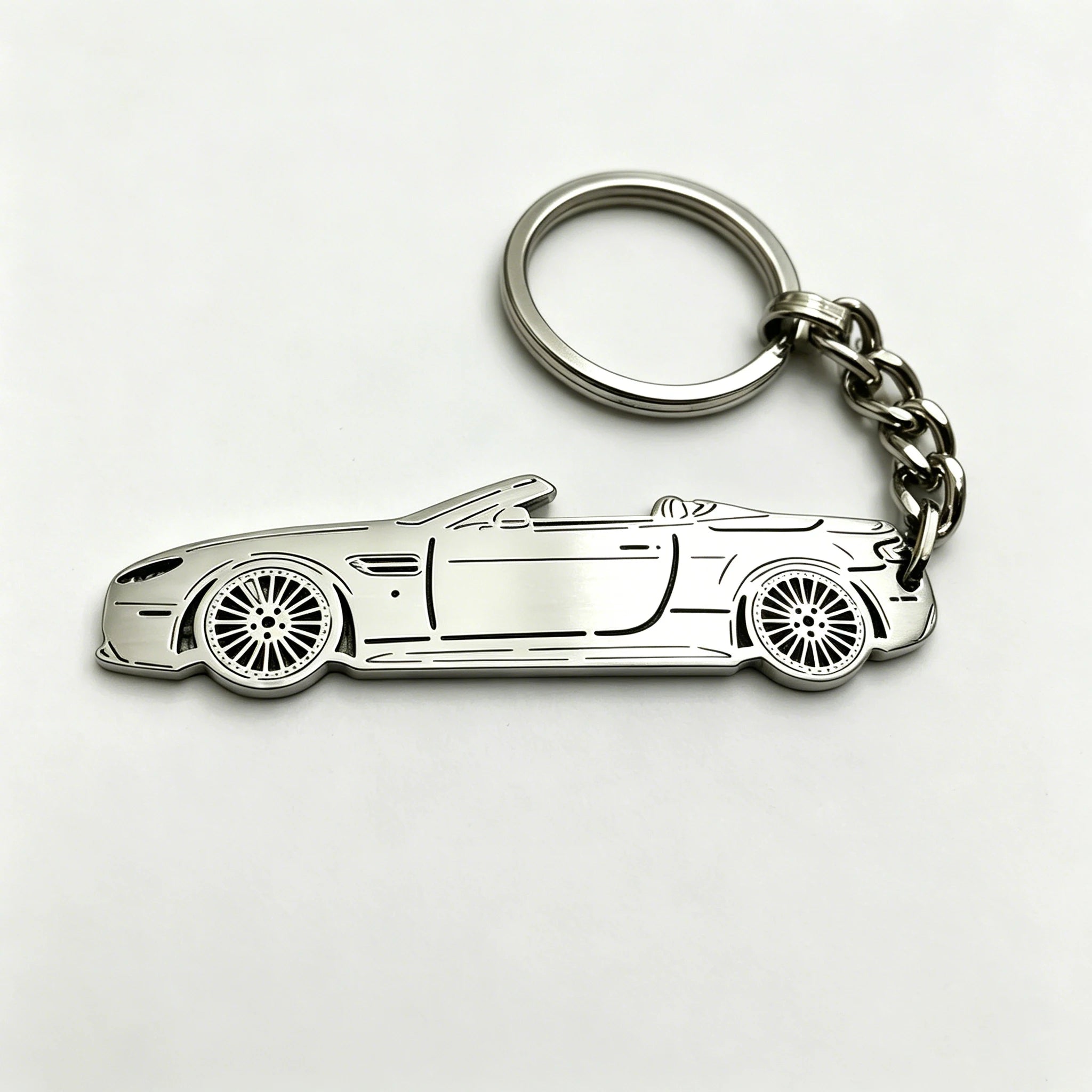 Wholesale customized car model keychains motorcycle model key pendants any car style you want custom logo gifts anniversary