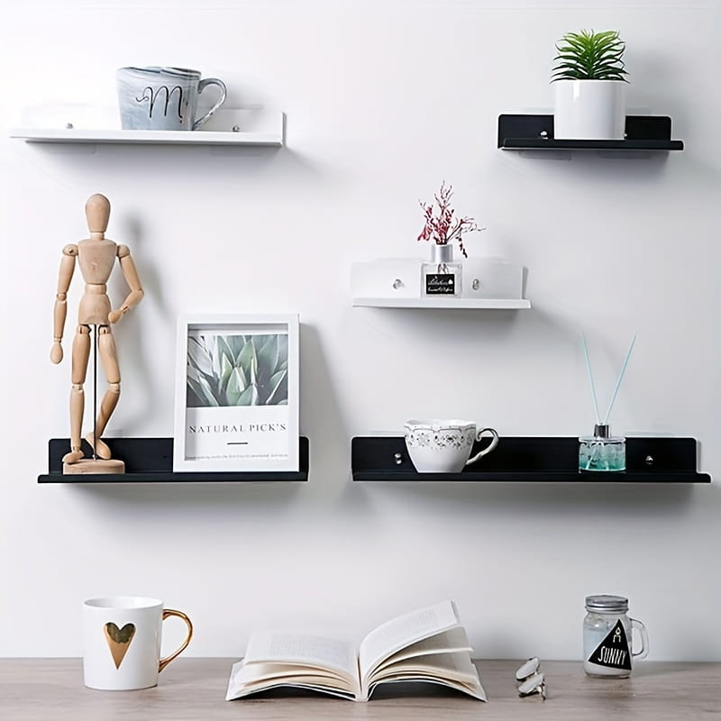 Juego de estantes flotantes minimalistas de aluminio en negro y blanco, montados en pared, en diseño tipo montado en pared, con un acabado moderno mate negro y líneas elegantes.