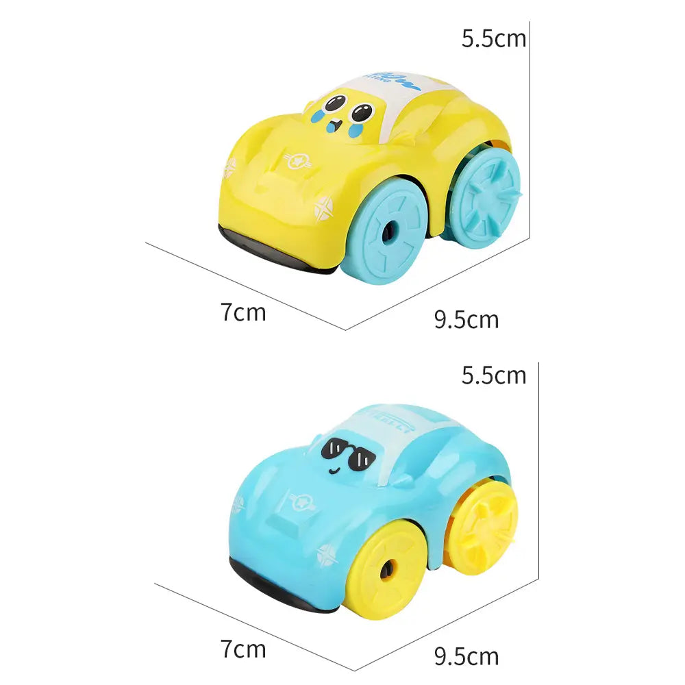 Spielzeug mit Uhrwerk für das Entenbad für Kleinkinder mit gelben und blauen Kunststoff-Spielzeugautos mit Cartoon-Gesichtern, eines trägt eine Sonnenbrille, für das Spielen im Wasser.