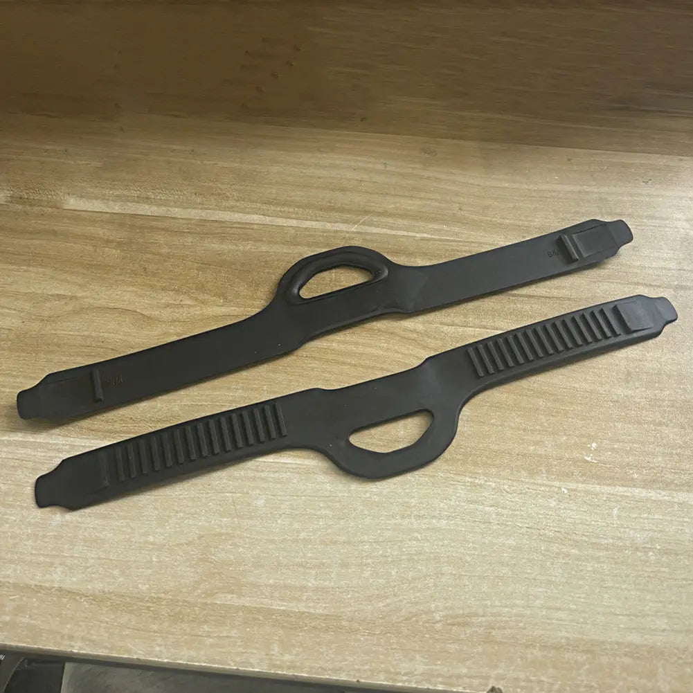Schwarze Gummiflossenriemen-Aufpump-Tools für verstellbare Flossenriemen aus TPR-Material mit strukturierten Griffoberflächen und Schlaufengriffen; der Riemen bietet eine Funktion zur schnellen Lösung.