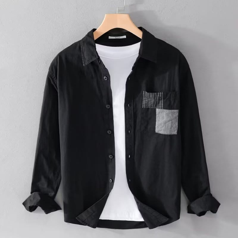 Herren-Patchwork-Taschenhemdjacke im Casual-Stil in Schwarz mit langem Ärmel und Knopfverschluss-Design sowie einer grauen und weißen Karostoff-Taschenpatte.