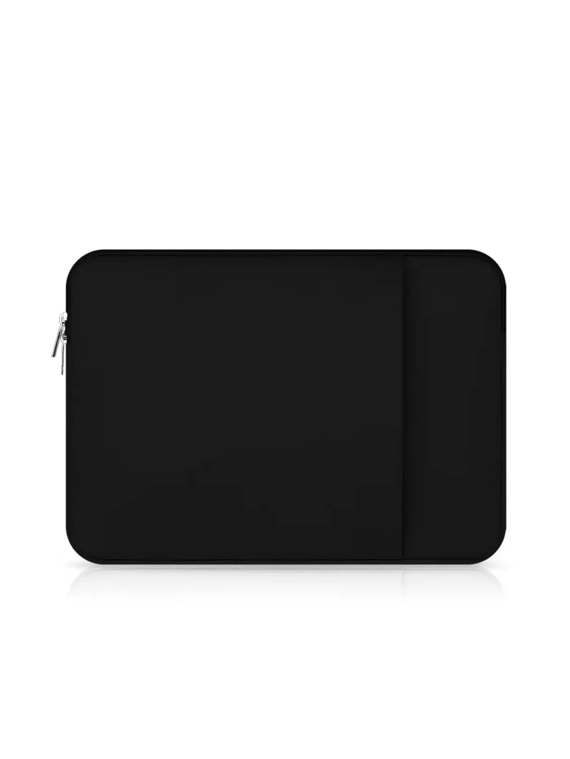 Schwarze Neopren-Laptoptasche mit multifunktionalem Design und schlichter, minimalistischer Optik sowie silbernem Reißverschluss-Zug für Laptops von 11 bis 17 Zoll.