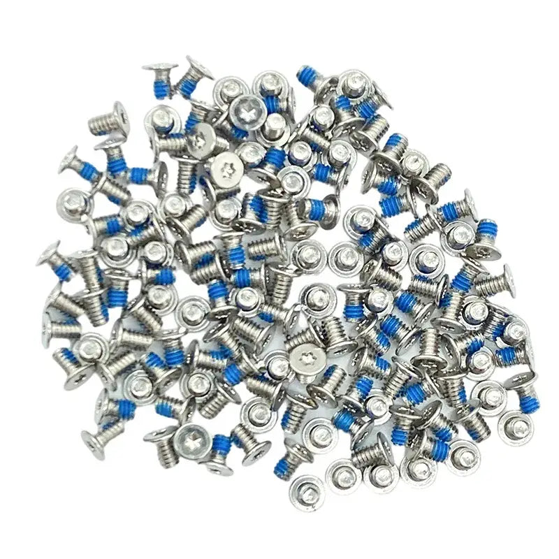 Un lot de vis à tête cruciforme de couleur argentée pour le boîtier inférieur du Dell XPS avec des inserts en plastique bleus.