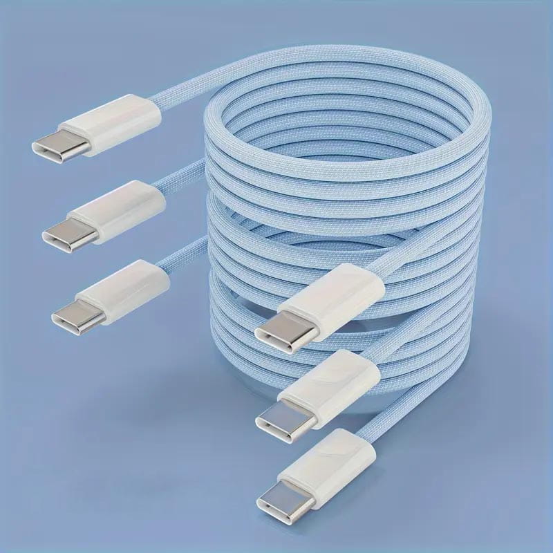 Hellblaues geflochtenes USB‑C‑Schnellladekabel mit weißen Anschlüssen, 60‑W‑Pack zu drei Stück, ausgelegt für eine effiziente Stromversorgung und Langlebigkeit