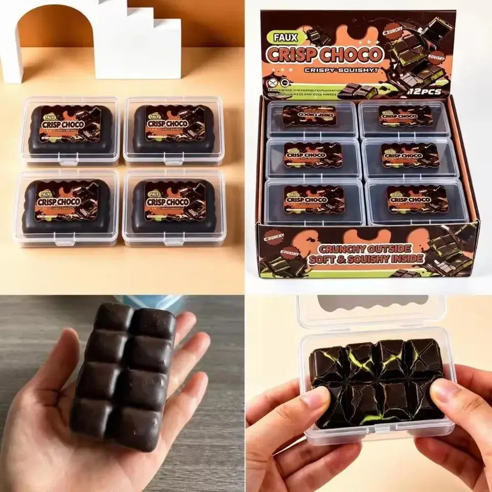 balle antistress en faux chocolat noir, aspect brillant avec design segmenté, fabriquée en matériau plastique sans BPA, conditionnée dans des contenants en plastique transparents