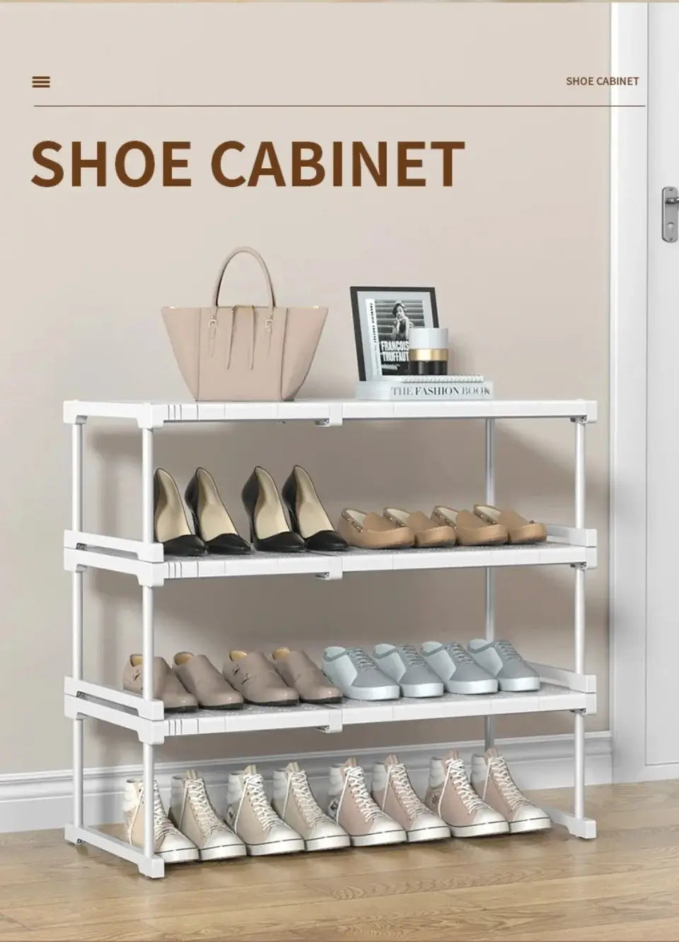 Organisateur d’armoire en plastique blanc avec quatre étagères empilables affichant des chaussures soigneusement organisées, en tant que rack de rangement réglable.