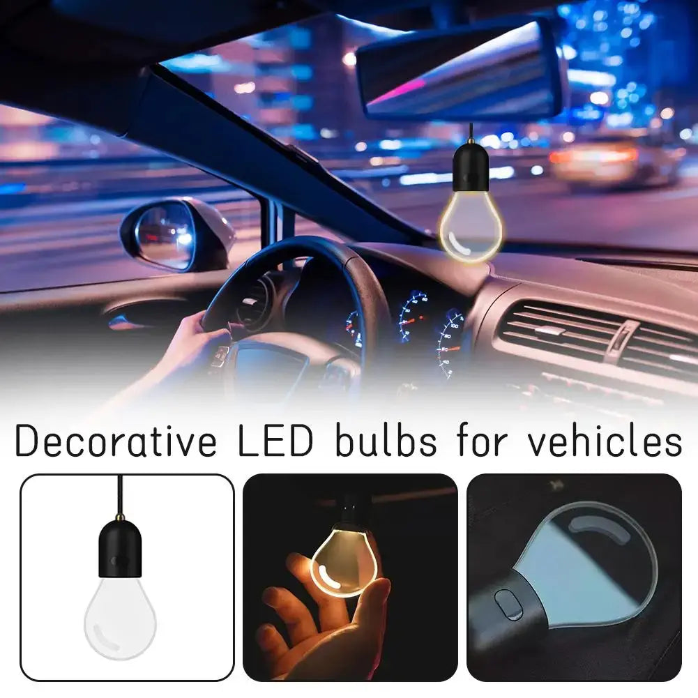 Ampoule LED décorative élégante noire et transparente en verre, suspendue pour voiture, émettant une lueur chaude, conçue pour l’éclairage d’ambiance du véhicule, alimentée par des piles bouton CR2032.