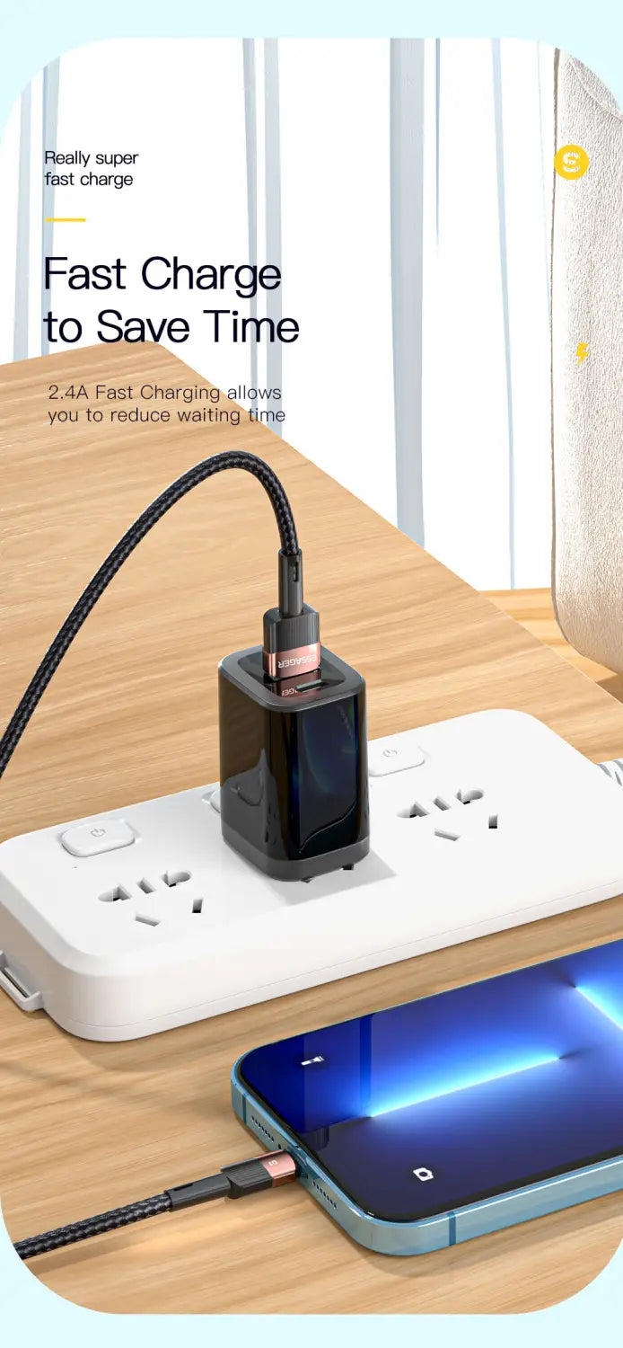 Schwarzes Essager iPhone-Schnellladekabel 2,4 A mit geflochtenem Material, verbunden mit einem Smartphone, eingesteckt in eine weiße Stromleiste.