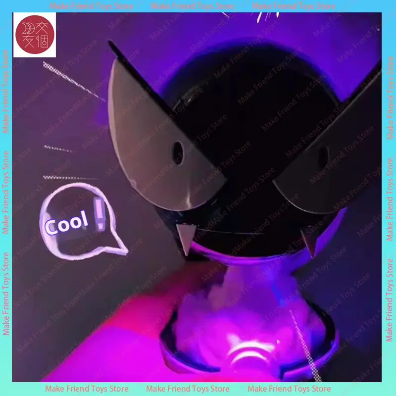 Schwarzer, eulenförmiger 3D-gedruckter Luftbefeuchter aus Kunststoff mit leuchtenden violetten Lichtern und Raucheffekt, betitelt „Gastly“-leuchtender Luftbefeuchter.