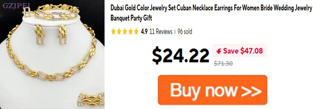 Goldfarbene Halskette mit Cuban-Gliedern und Diamantakzenten, präsentiert auf einem weißen Schaufensterpuppenhals aus dem Goldquasten-Schmuckset für Damen.