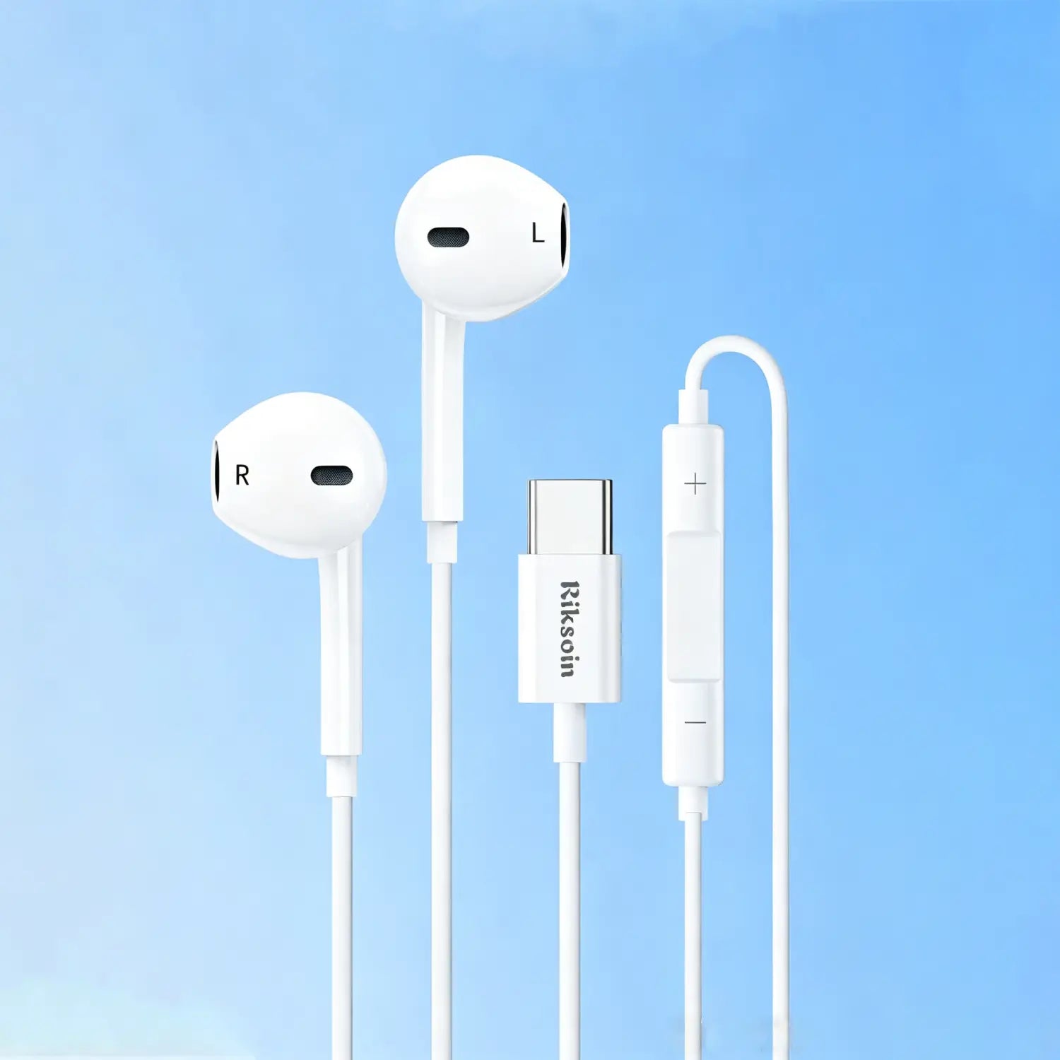 マイク付きの白いRiksoin有線イヤホンとType Cジャック。インライン操作とUSB-Cコネクターを備えています。