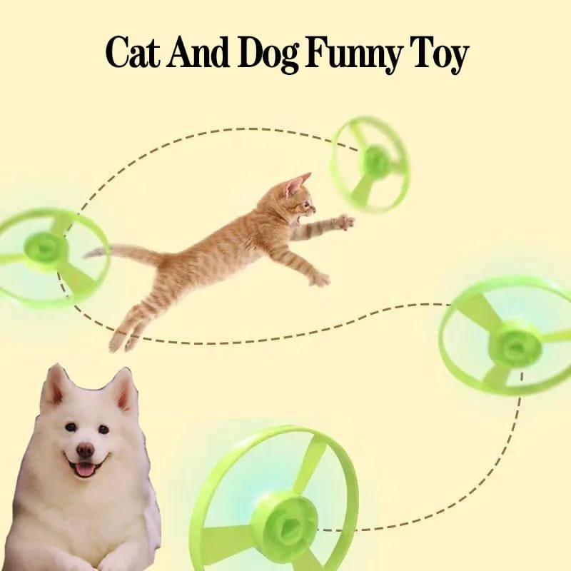 ペットのための娯楽として、インタラクティブ飛行ディスクの猫用おもちゃの銃に組み込まれた、緑色のプラスチック製回転ホイールのおもちゃ。