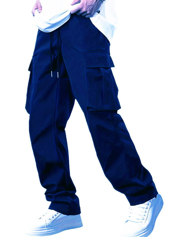 Herren-Cargohose in tiefem Navyblau mit lockerer Passform, mehreren großen Taschen und Tunnelzug im Bund, geeignet für lässige Arbeitskleidung.