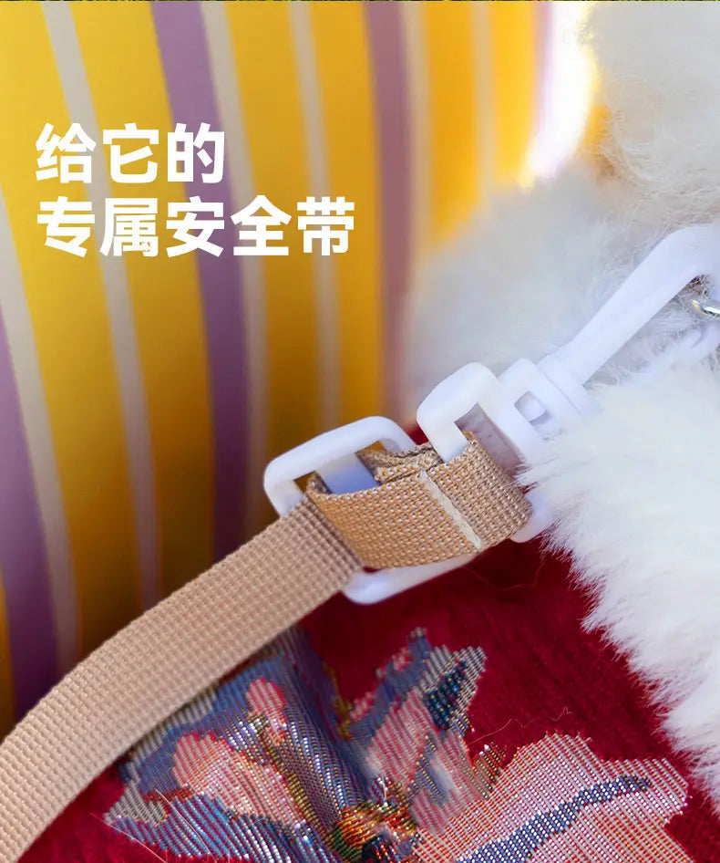 Sangle de harnais pour animal en nylon beige avec boucle et clip en plastique blanc pour le siège de voiture pour chien et le lit de voyage pour petits chiens