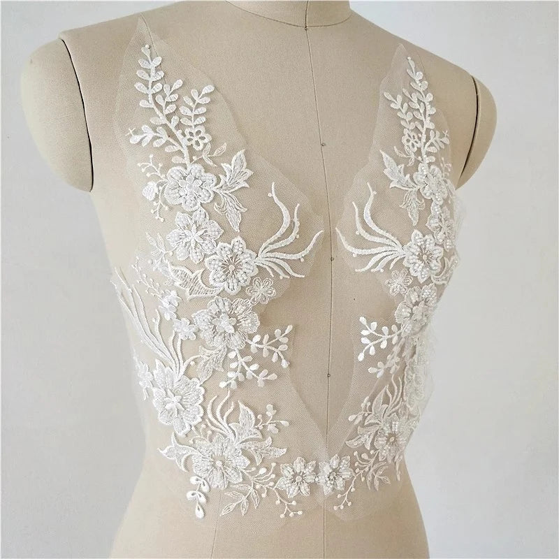 1 Pair of White Wedding Dress Decorations Decorated With White Lace Flowers 38*18cm