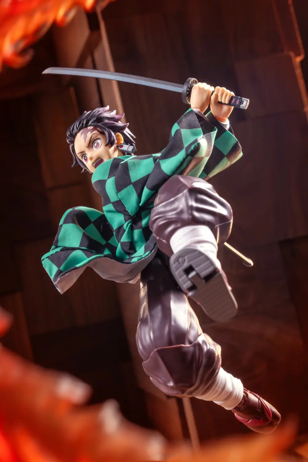 1/12 Scale Japanese Anime Kamado Tanjirou Plaid Cloth Kimono Coat Wire Shaped Short Cloak Clothes Model for Shf 6" Male Body