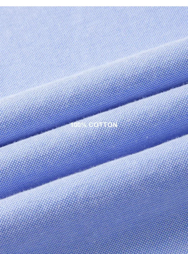 Camisa Oxford color azul claro, corte slim fit, para hombre, confeccionada en 100% algodón, con un tejido de textura fina