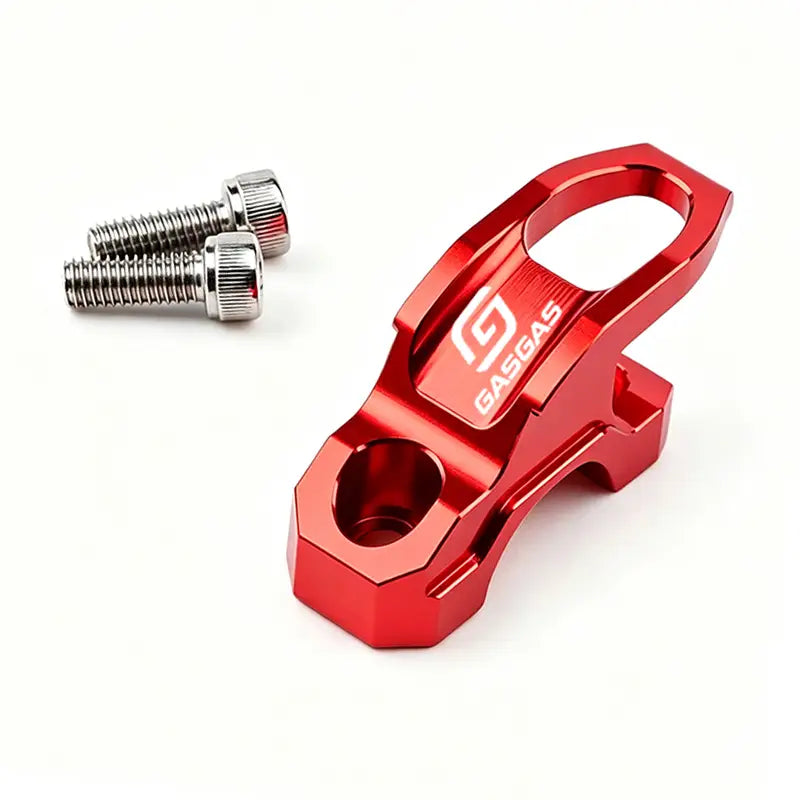 Ein universeller CNC-Haken für Gasgas-Lenker-Helmhalter aus rotem eloxiertem Aluminium mit silbernen Schrauben, von der Rückseite abgebildet.