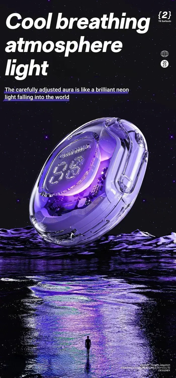 un estuche de carga de audífonos inalámbricos de líneas elegantes con luz ambiental LED morada transparente y un diseño ovalado futurista, que incorpora una pantalla digital luminosa.