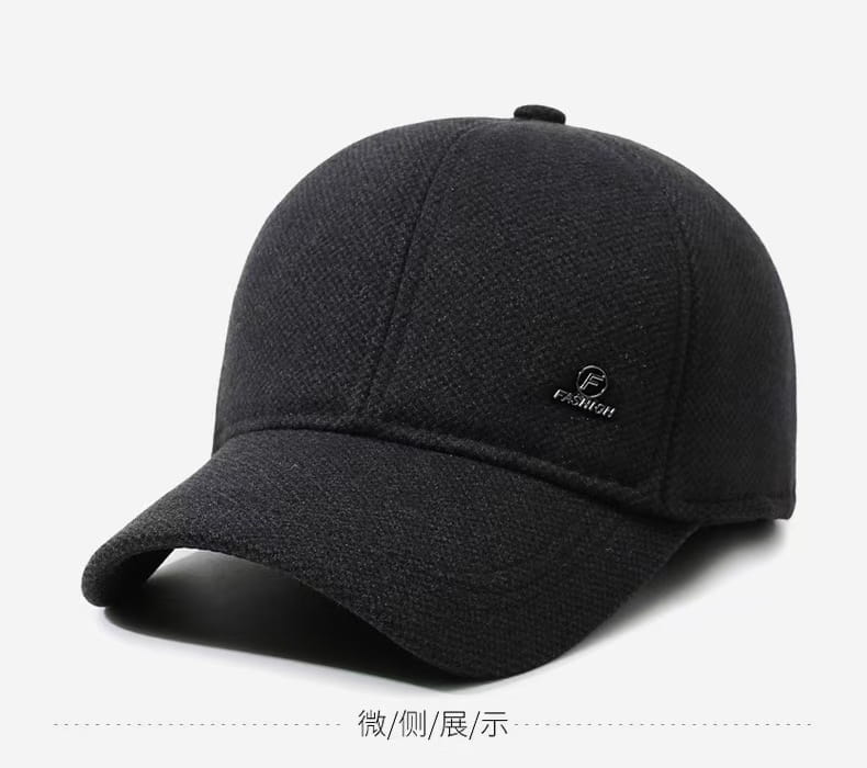 Casquette de baseball d’hiver pour homme à rabats d’oreilles en laine texturée noire, avec petit logo brodé à l’avant, conçue pour la chaleur.