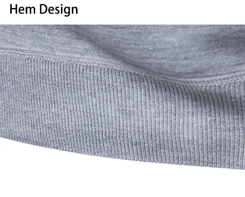 Herren-Pullover mit Stehkragen und Strickjersey-Polo-Optik in Grau mit geripptem Saum aus Strickware mit sauberer, nahtloser Verarbeitung