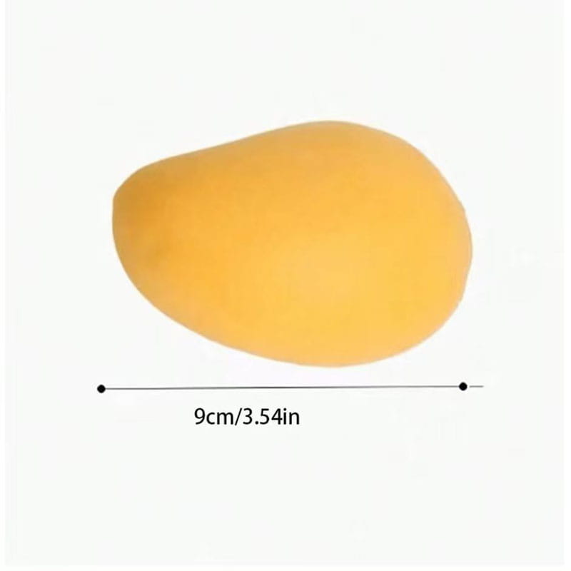 Un jouet antistress souple vibrant en forme de mangue jaune, vu de face, conçu pour soulagement du stress et utilisation lors d’une fête d’anniversaire.