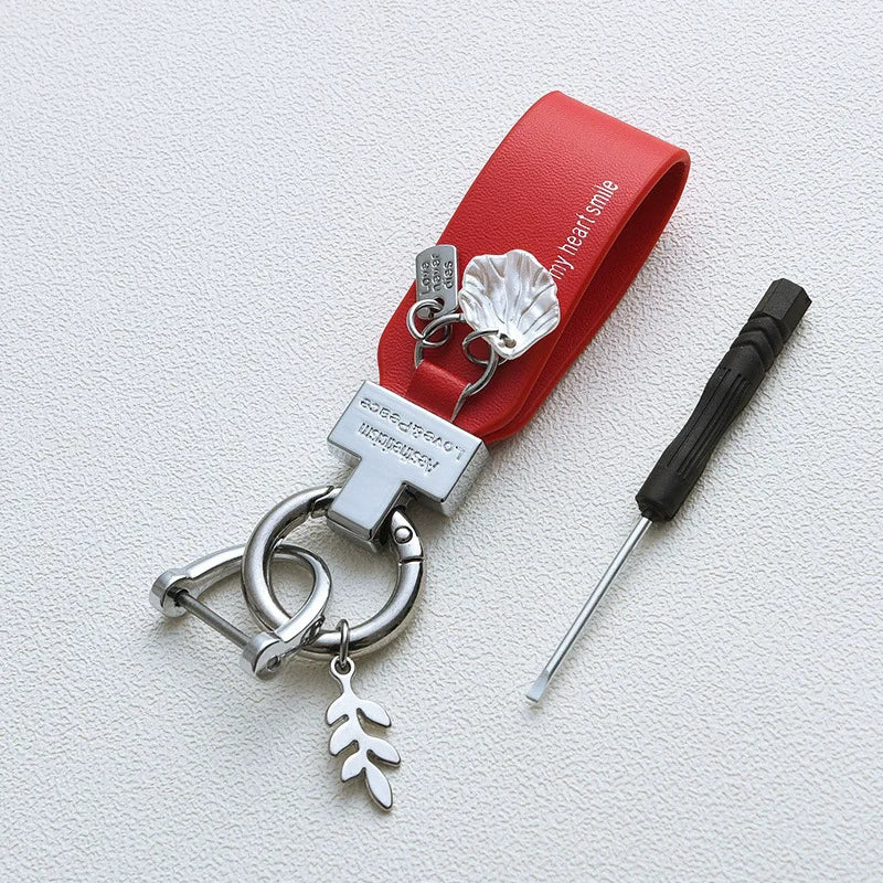 New French Style Leather Keychain High Texture Exquisite Ins Creative Hanging Decoration Car Shell Keychain Anti Loss Buckle