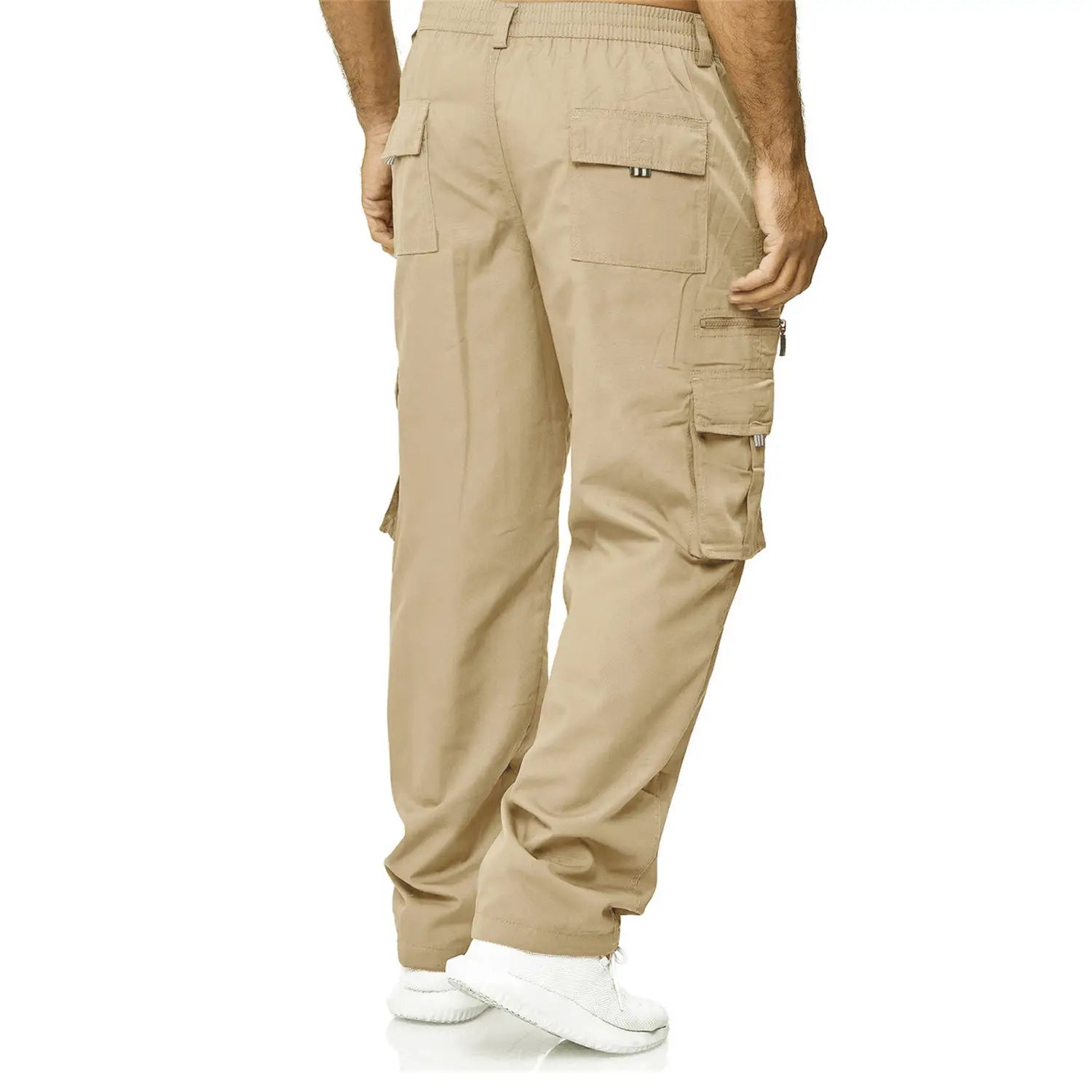 Pantalones cargo casuales holgados para hombre color beige, con múltiples bolsillos y un ajuste relajado.