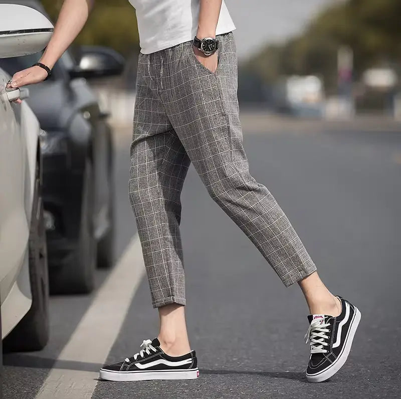 Pantalon de costume d’affaires pour homme en soie glacée en tissu chino à carreaux gris, coupe décontractée, avec revers retroussés, pour un usage décontracté