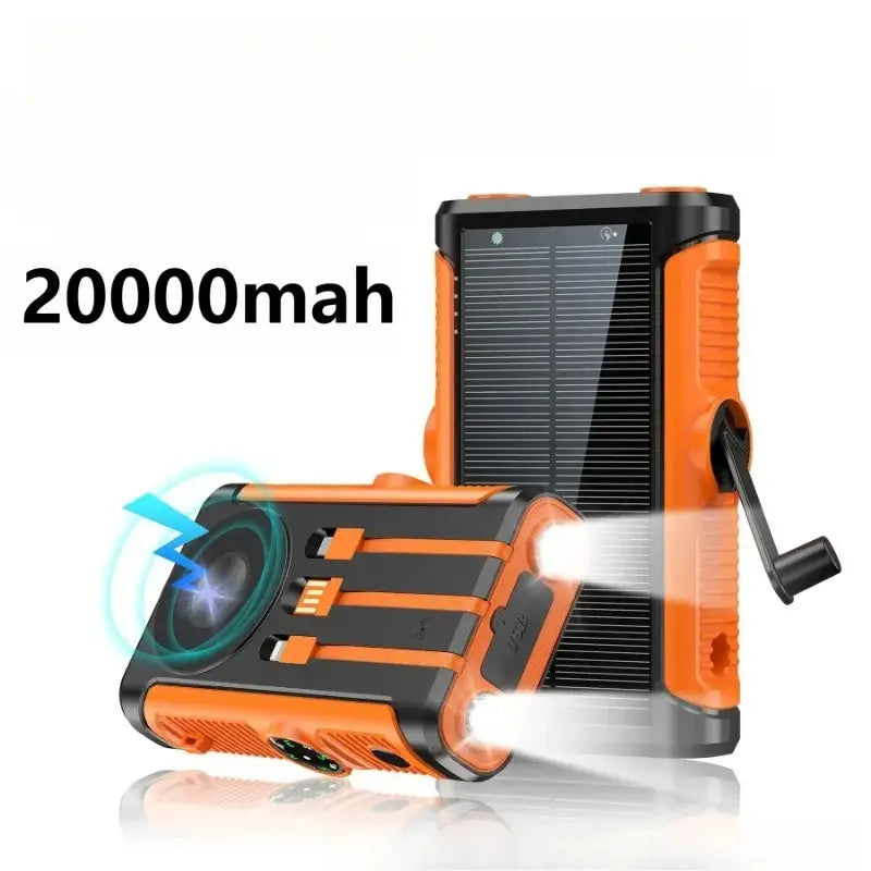 Orange-schwarze, robuste Solar-Powerbank 20.000 mAh, Handkurbel-Ladegerät mit eingebauter Taschenlampe und USB-Anschlüssen für die Notstromversorgung.