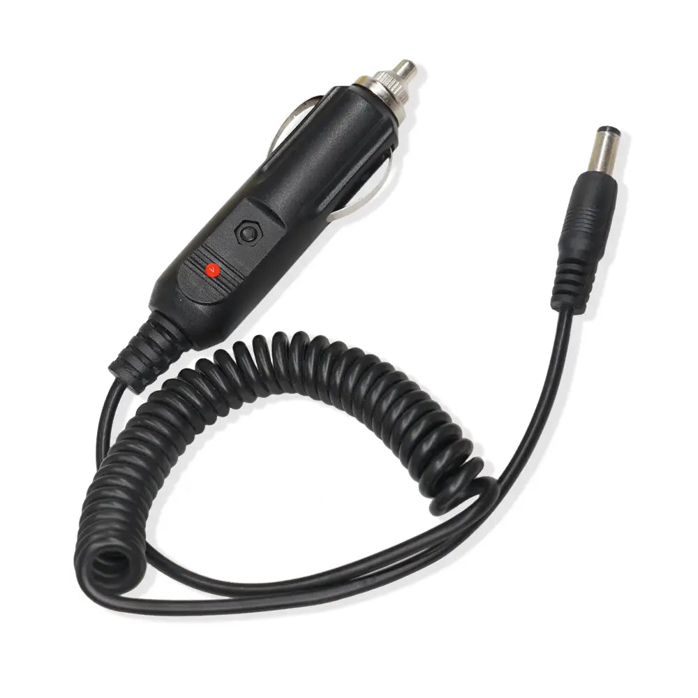 schwarzes spiralförmiges 12-V-Gleichstrom-Autoladegerät mit roter Kontrollleuchte und metallischem Stecker für Baofeng UV5RE 5RA sowie für die Modelle Plus UV5RE 5RA