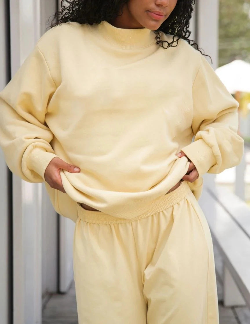 Winter Womens Solid Sweatshirts Casual Comfortable Warm Hoodies Loose Crewneck Fleece Pullover Tops Autumn Womans Streetwear