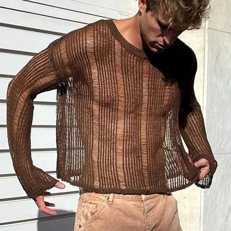 Herren-Braun mit durchscheinendem Strick, Longsleeve-Top, mit einem braunen halbtransparenten Rippstrickpullover mit lockerer Passform und langen Ärmeln.