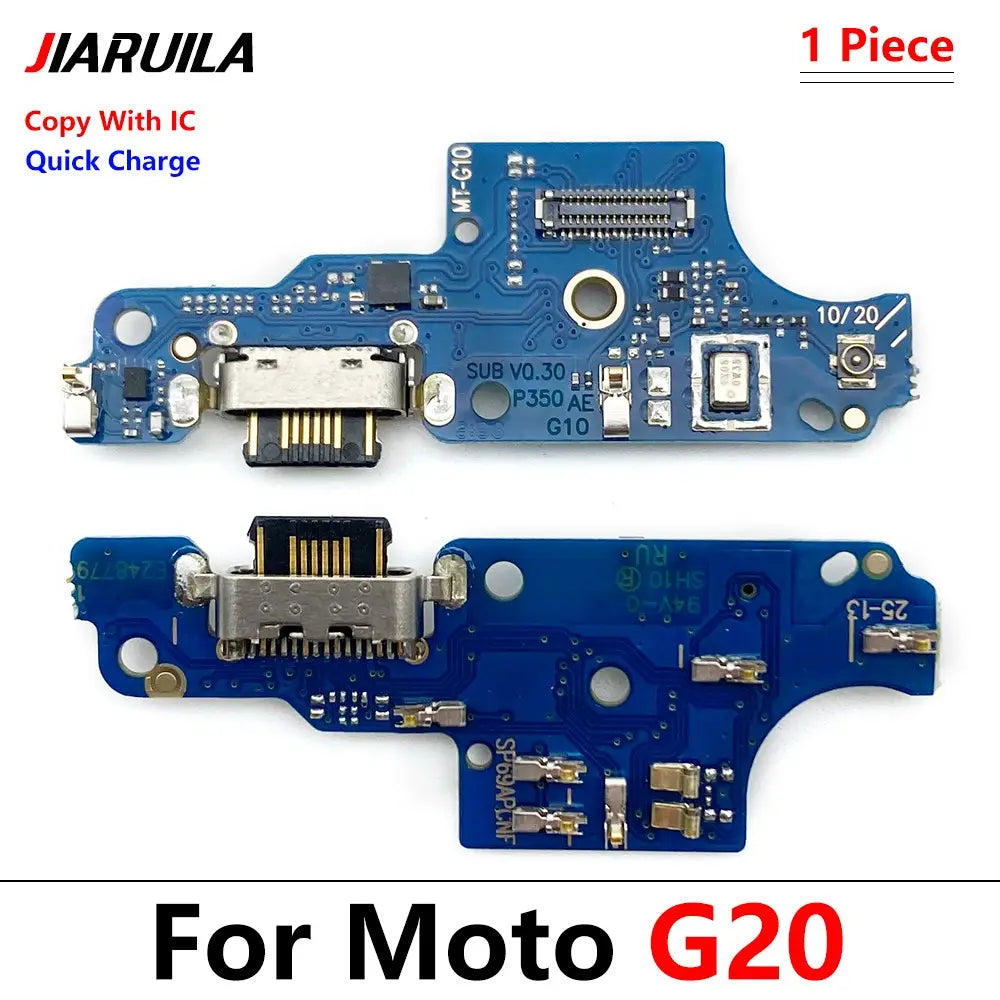 Blaue Leiterplatte mit silbernem USB-C-Ladeanschluss und verschiedenen elektronischen Bauteilen als Ersatz für das Lade-Dock für Moto G9 Power.