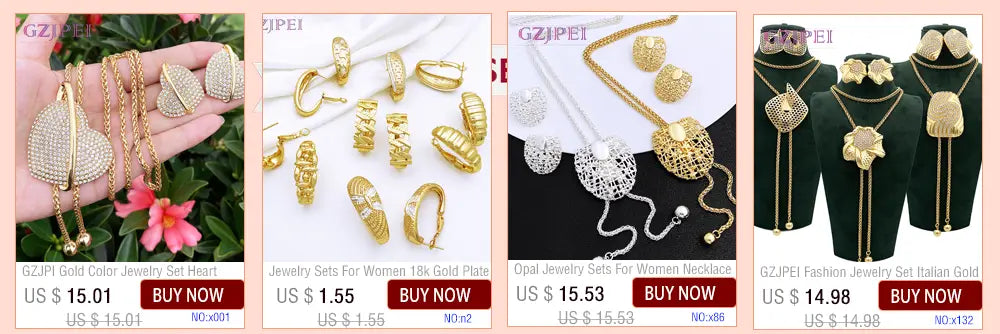 Ensemble de bijoux en filigrane bicolore doré pour femmes, comprenant un collier pendentif en forme de cœur de couleur dorée, orné de strass étincelants et d’une chaîne délicate.