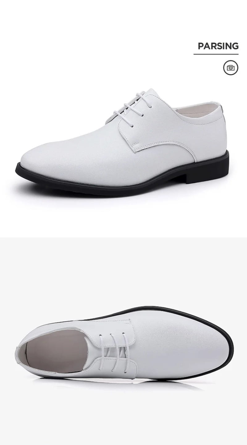 Herren-Oxford-Kleiderschuh aus weißem Leder mit Schnürdesign und schwarzer Gummisohle.