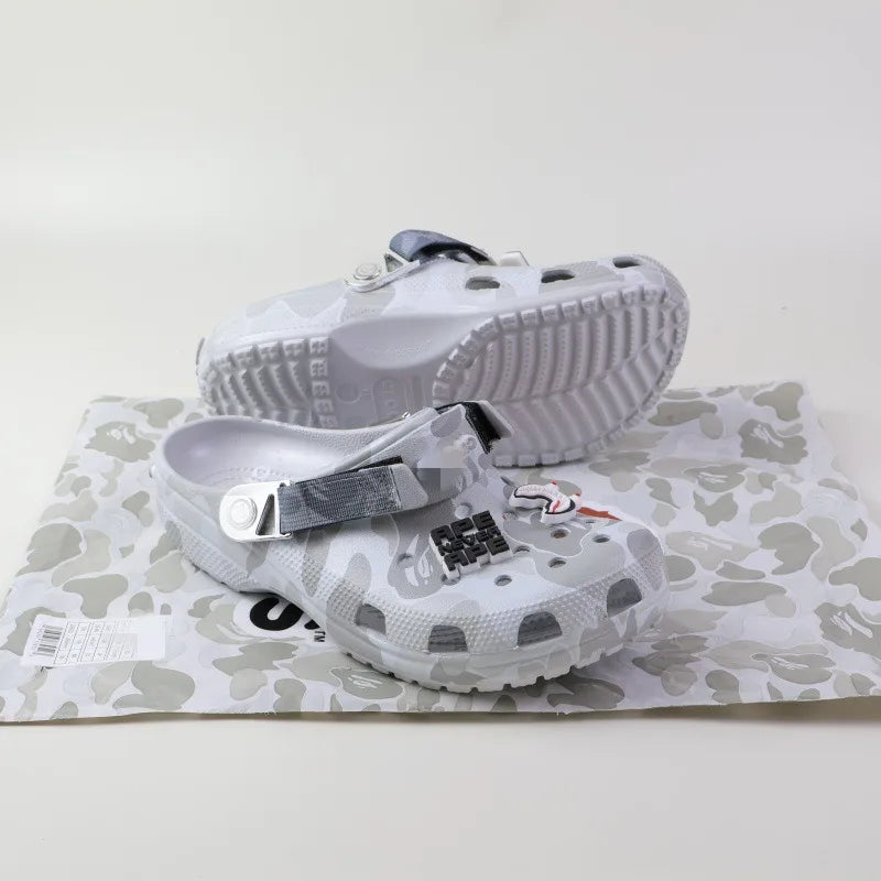 Anime Model Toys Gifts Camouflage-style Couple's Sandals, Suitable for Outdoor Anti-slip Beach Sandals Branded Perforated Shoes