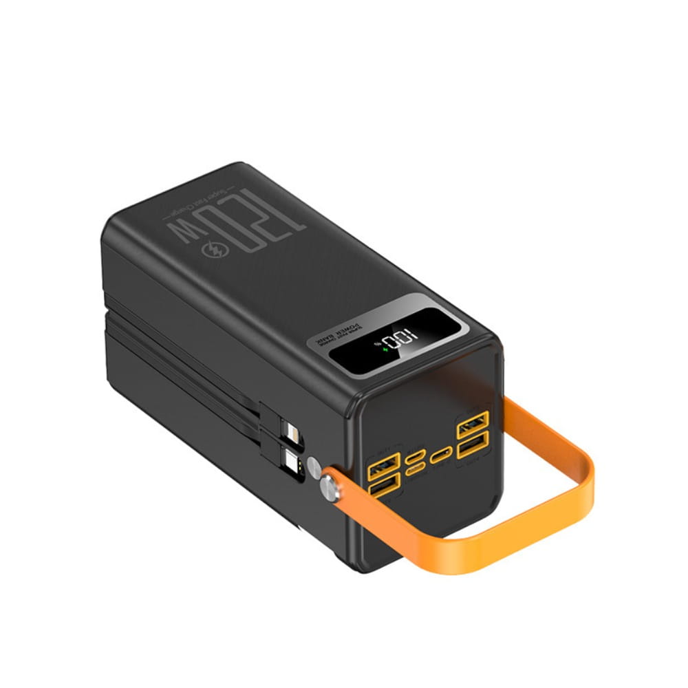 Banco de energía rectangular negro de carga rápida de 120 W con gran capacidad, que incluye múltiples puertos USB, correa de transporte naranja y pantalla digital que muestra 100 por ciento de carga.