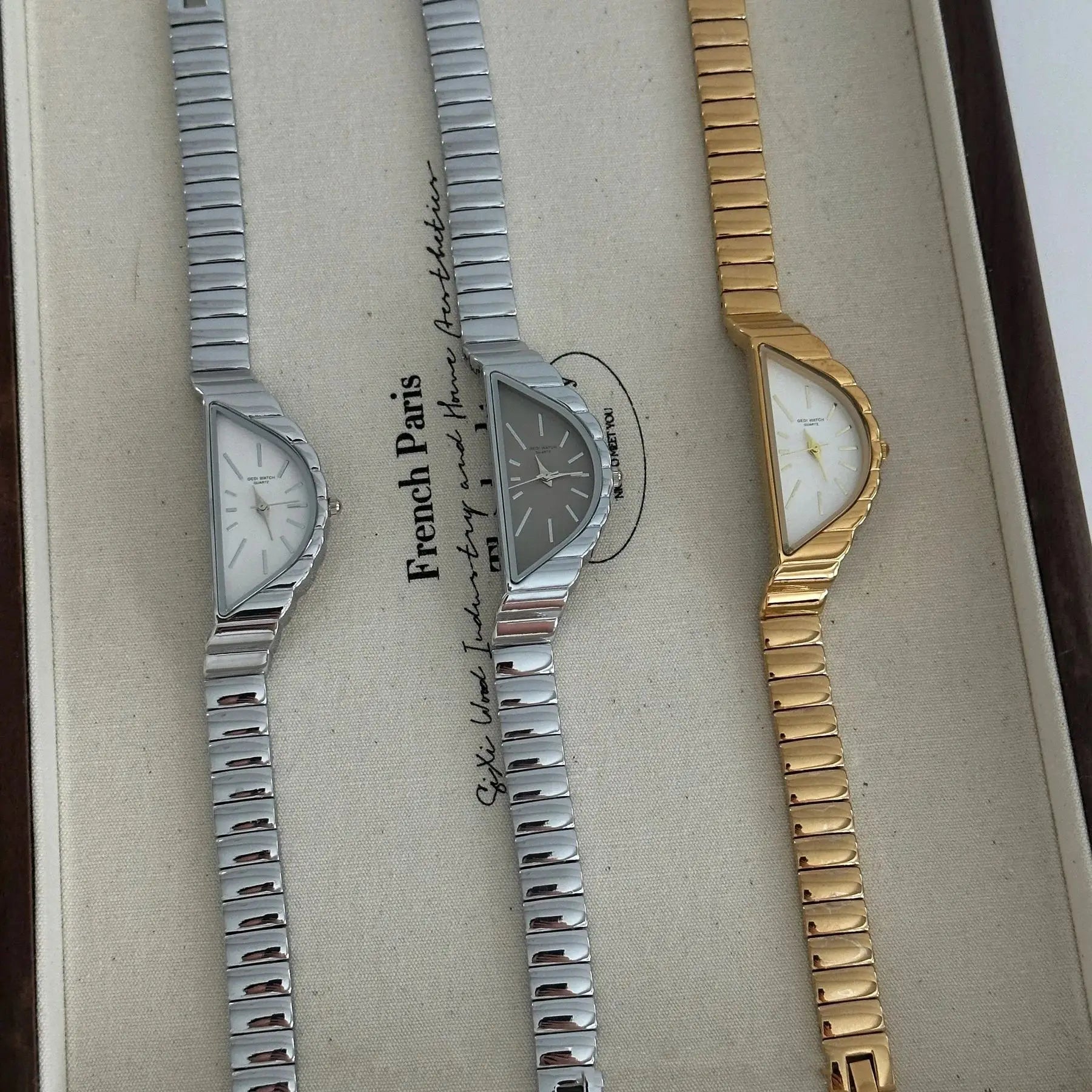 GEDI Vintage Irregular Triangle Woman Watches Fashion Luxury Waterproof Quartz Women's Wristwatch Perfect for Dress Outfits