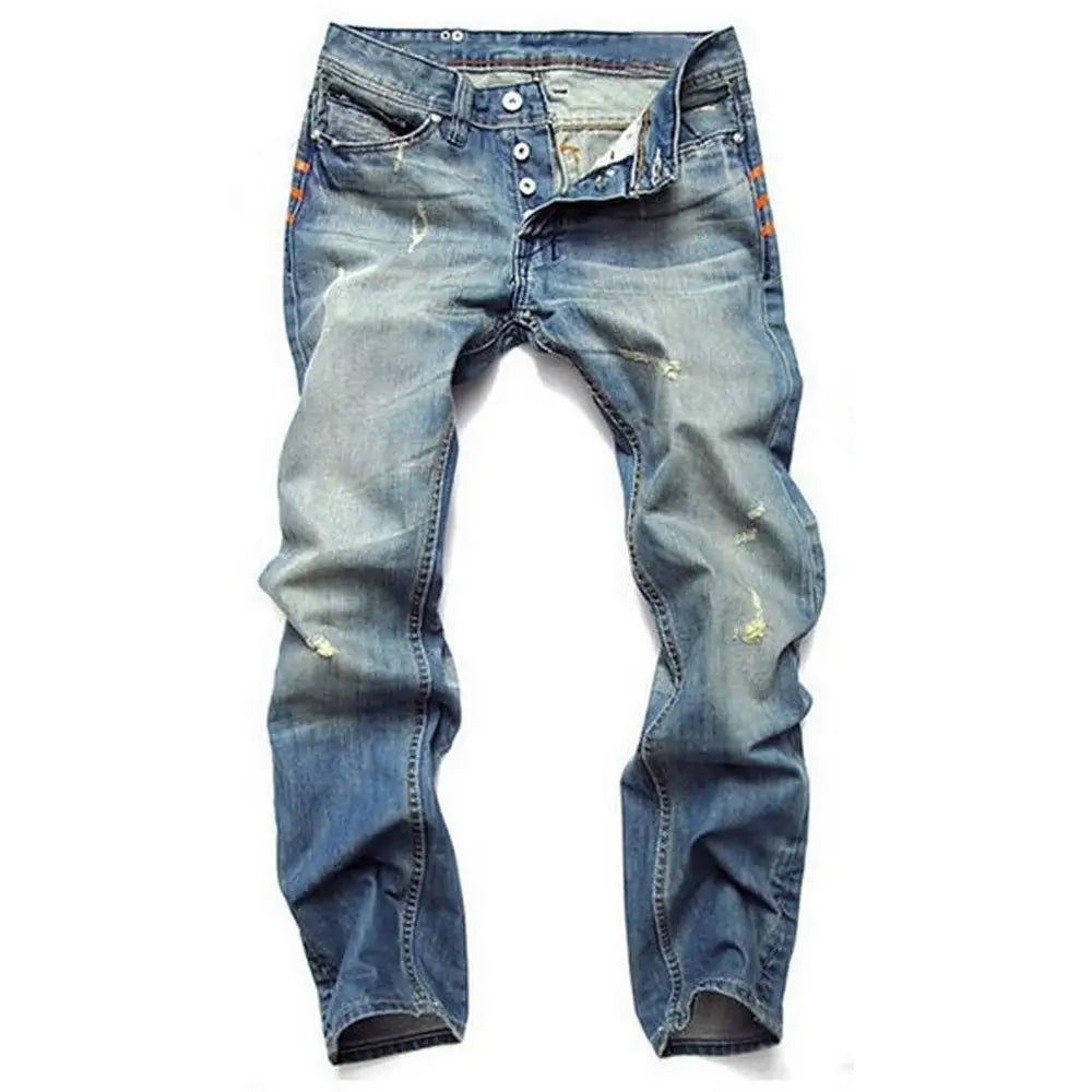 Pantalons en jean cigarette skinny pour homme décontractés en bleu, avec un délavage vieilli et des accents de surpiqûres orange discrets.