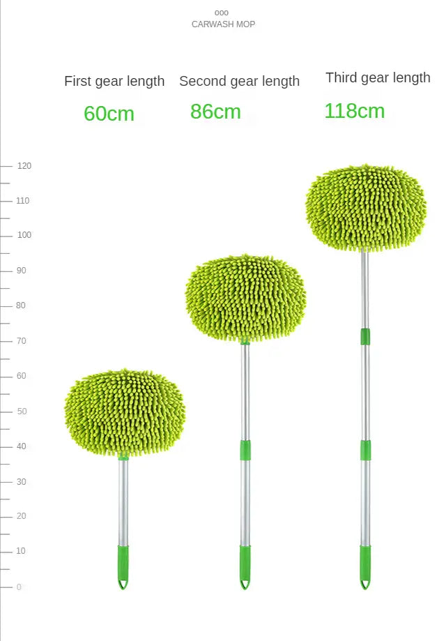 Fregona telescópica para lavado de coches con un cepillo de microfibra verde esponjoso, mango plateado y empuñadura verde para una limpieza eficaz del vehículo.