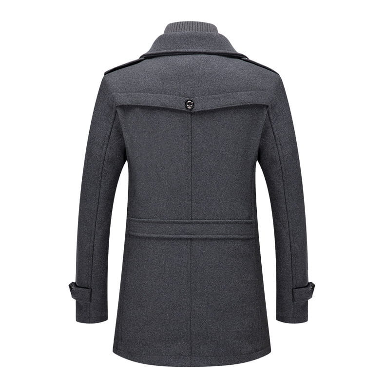 Dunkelgrauer Woll-Trenchcoat für Herren mit Doppelkragen und geknöpften Ärmelsäumen, entworfen für den Wintergebrauch.