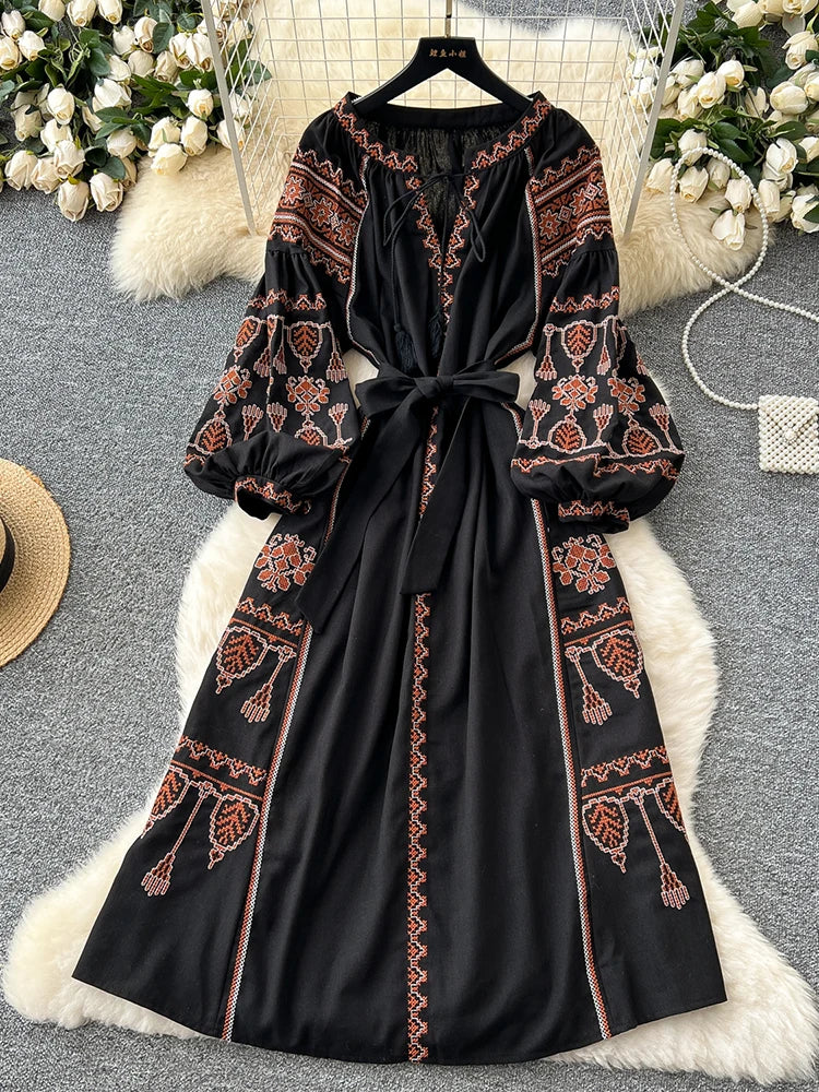 Bohemian Retro Ethnic Style Dress Women's Spring Autumn Embroidered Lace Up Lantern Sleeves Waist Cinching Long Dress A155