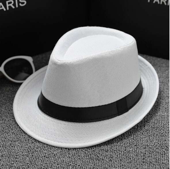 Sombrero fedora beige tejido para hombre hecho de material blanco que presenta una banda de raso negra.