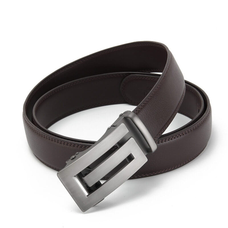 Ceinture automatique en cuir pour homme en cuir marron foncé, avec une boucle automatique élégante à finition argentée.