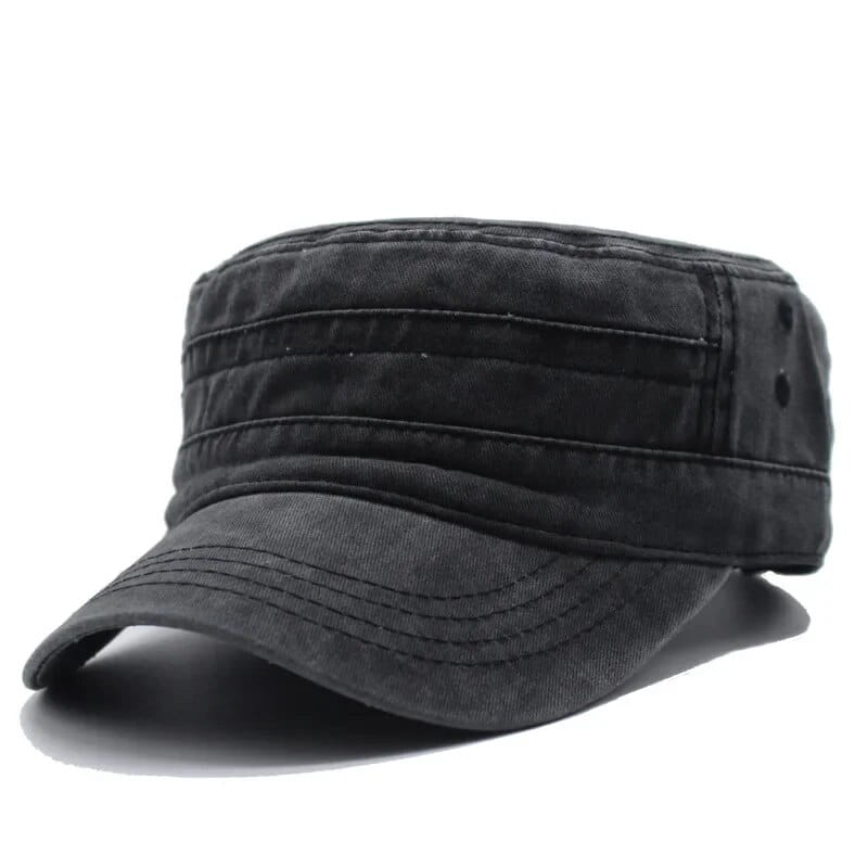 Casquette militaire en coton noir au style denim vintage, avec visière plate et finitions cousues.